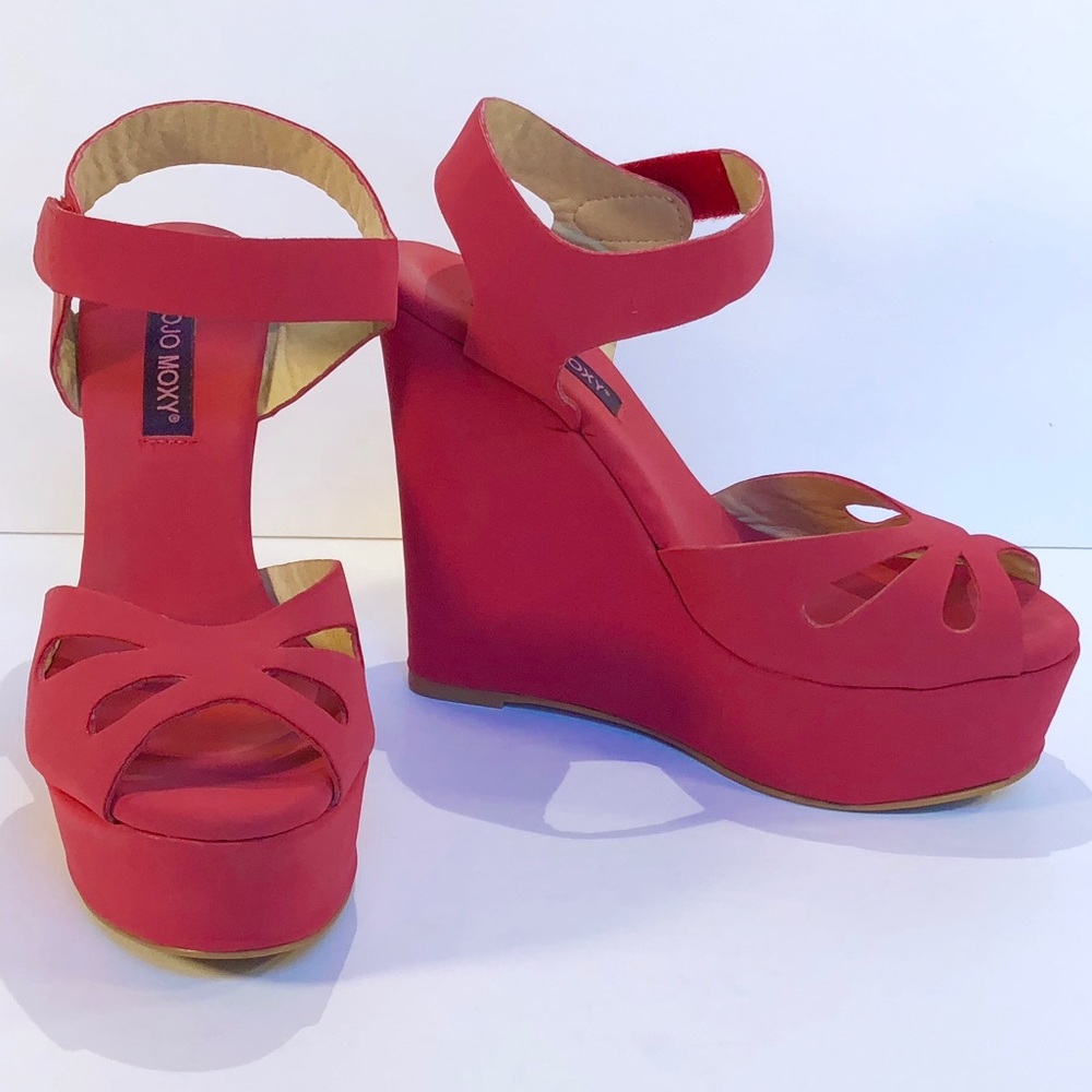 Mojo Moxy All Over Red Wedges